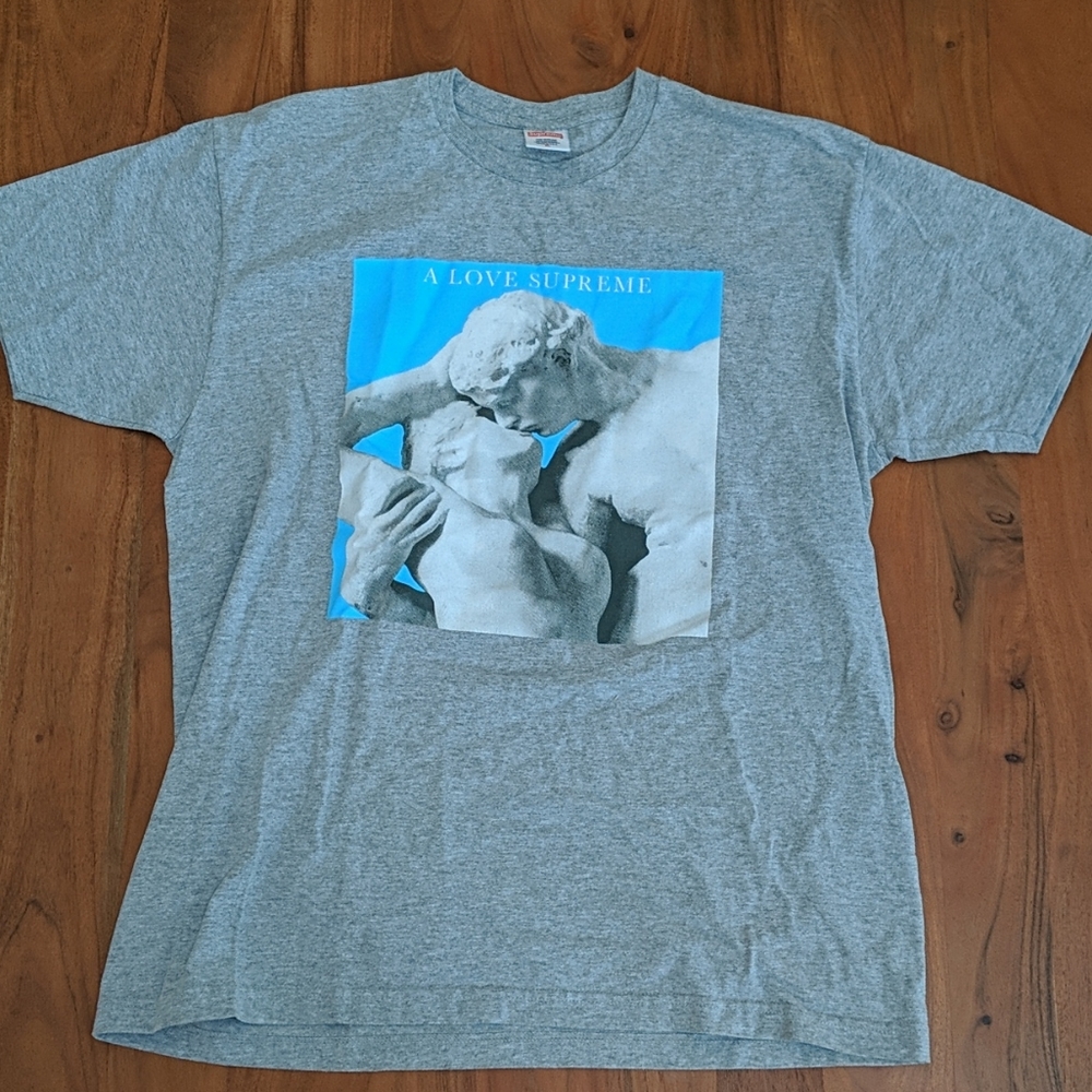 Supreme t-shirt